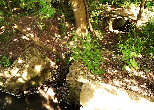 Enigmatic scene by the Yeading Brook in North Hillingdon - two seemingly separate brick structures are actually the remains of a length of brick culvert!!