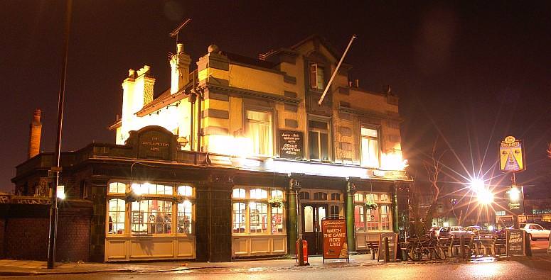 Nightime at the Gra
nd Junction Arms