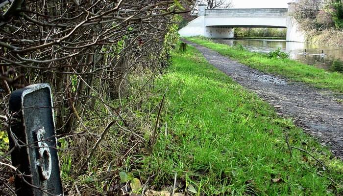 Milepost five at Greenford by-pass
