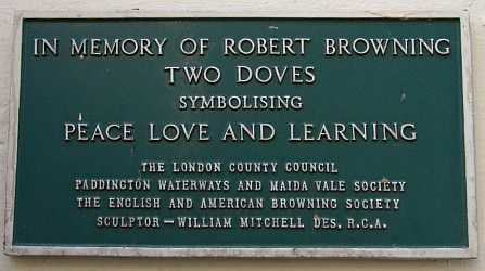 Robert Browning plaque & name of sculptor DSC06523.jpg