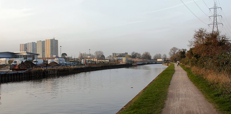 The Ponders End approach in mid 2012 - much less industrialised - and a better view of those notoriously famous flats! IMG_3675.jpg