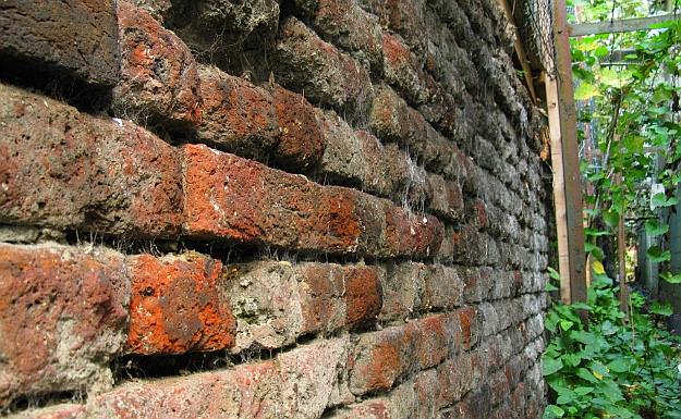 This wall may have once paralleled the canal itself but so far there's no proof of this