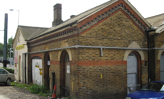 Canal buildings? Prossibly although I doubt it!