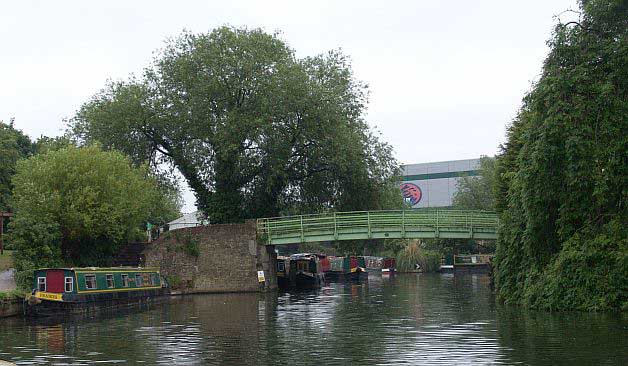 Broxbourne bridge and hire boats brox02.jpg