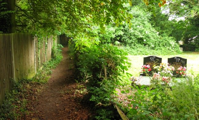 By the cemetery the path runs along the site of the old canal wharf ls66.jpg