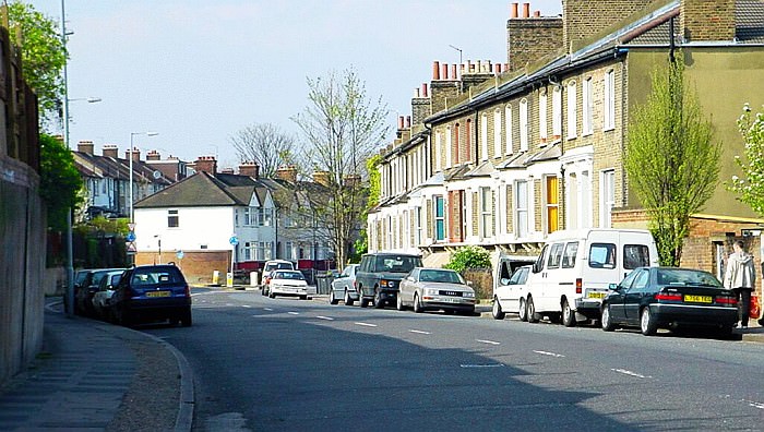 View northwards along Shardeloes Road