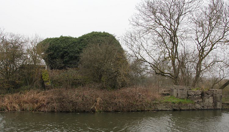 More WWII defences on the offside of the canal nearer Cowley Peachey